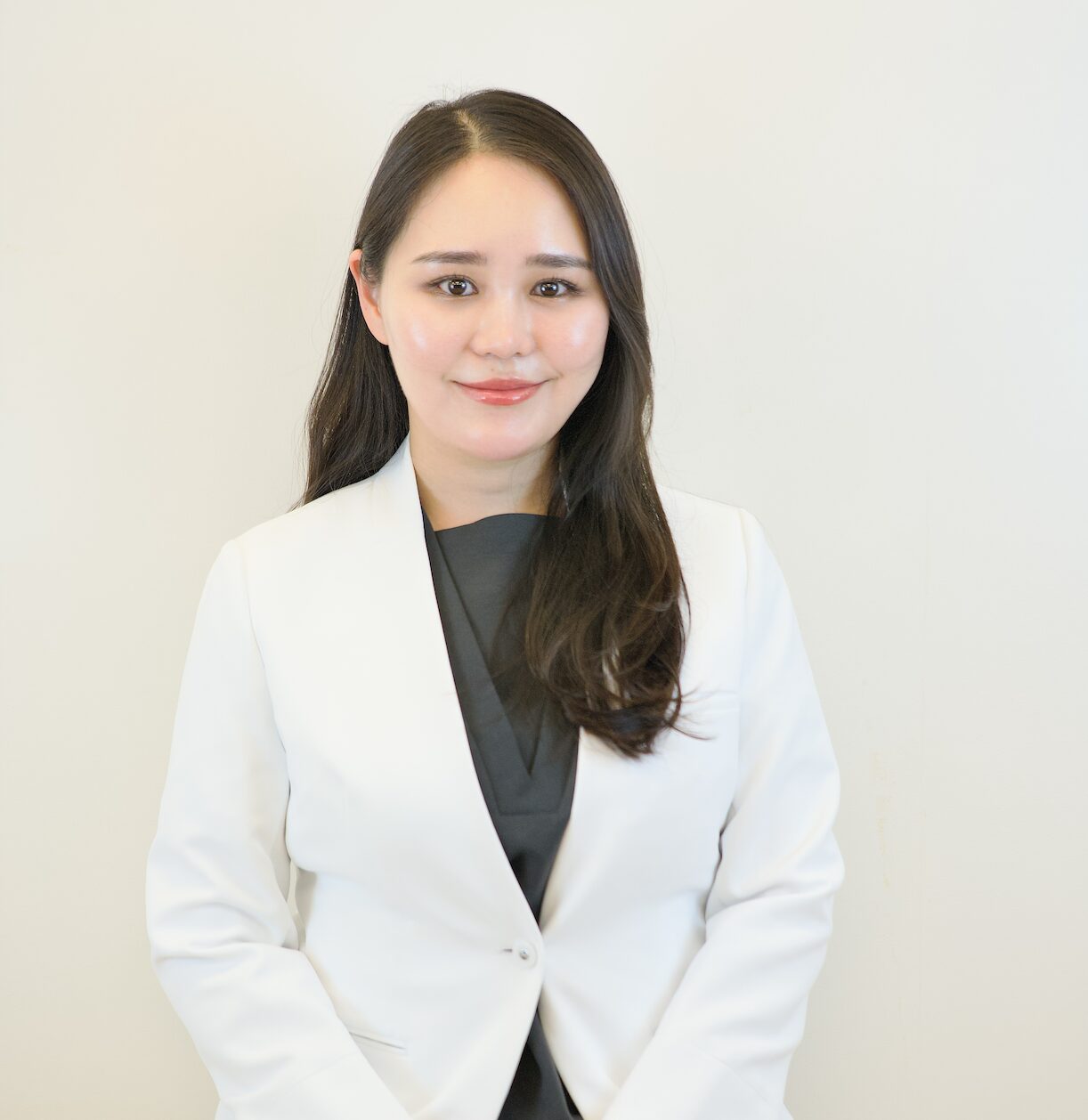 山田　麻友